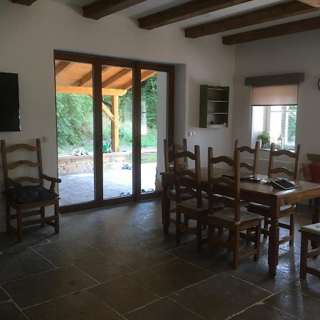 The Retreat Villa Zdarky Esterno foto
