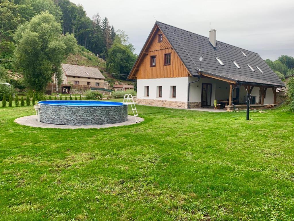 The Retreat Villa Zdarky Esterno foto