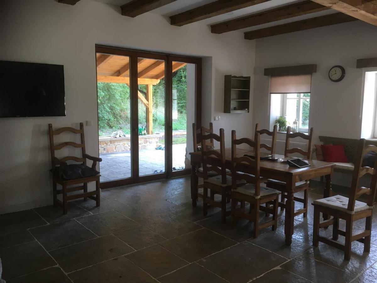 The Retreat Villa Zdarky Esterno foto