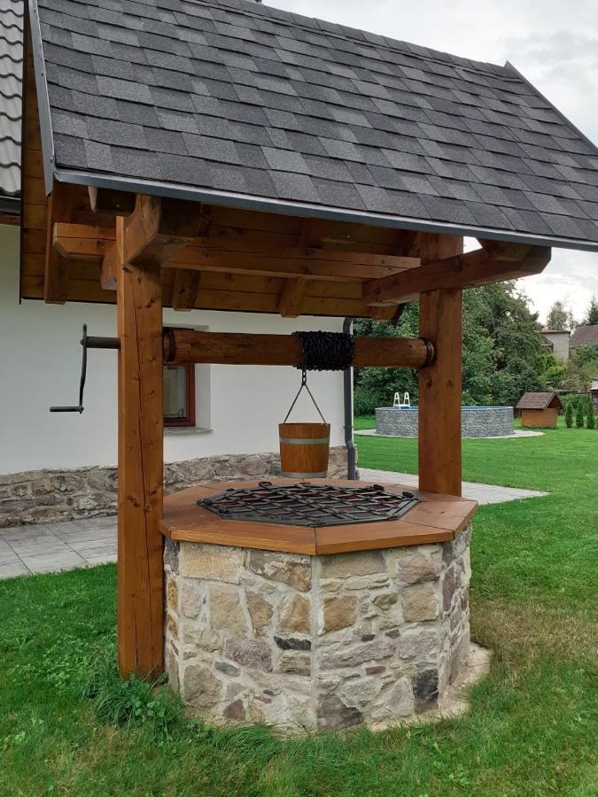 The Retreat Villa Zdarky Esterno foto